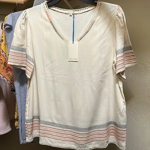 Team rose cute top